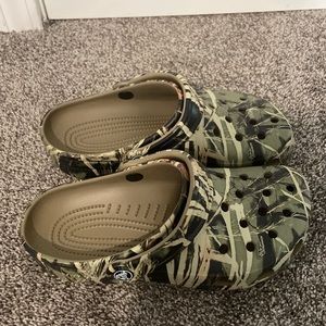 Camo crocs